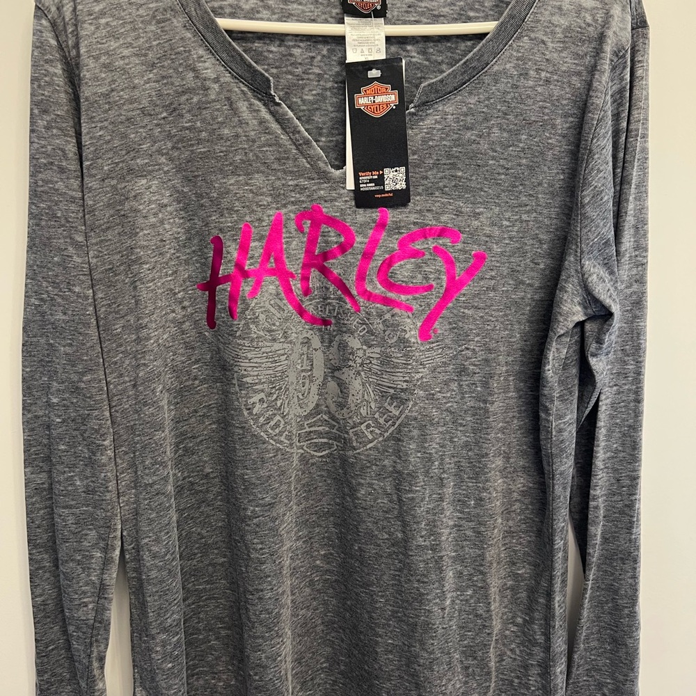 Harley-Davidson Gray Shirt with Pink Logo